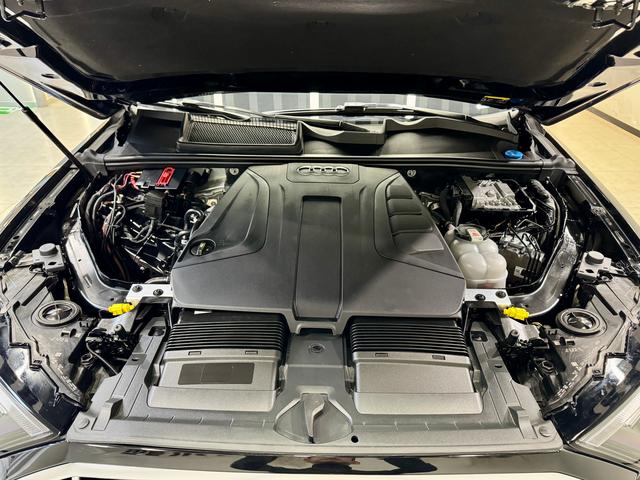 Audi Q7 2021 45 TFSI quattro S line Sport — фото 8