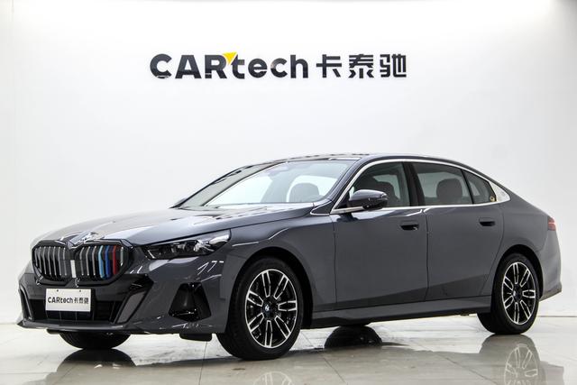 BMW 5-Series 2025 530 Li Leading M