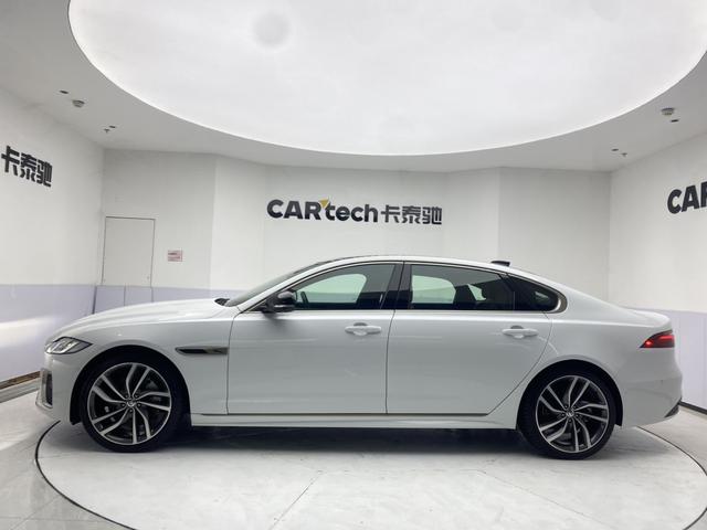 Jaguar XFL 2024 2.0 T P 300 4 WD — фото 4