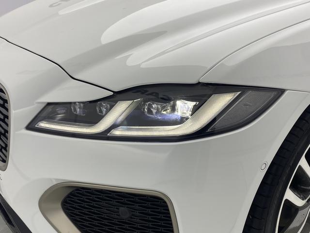 Jaguar XFL 2024 2.0 T P 300 4 WD — фото 11