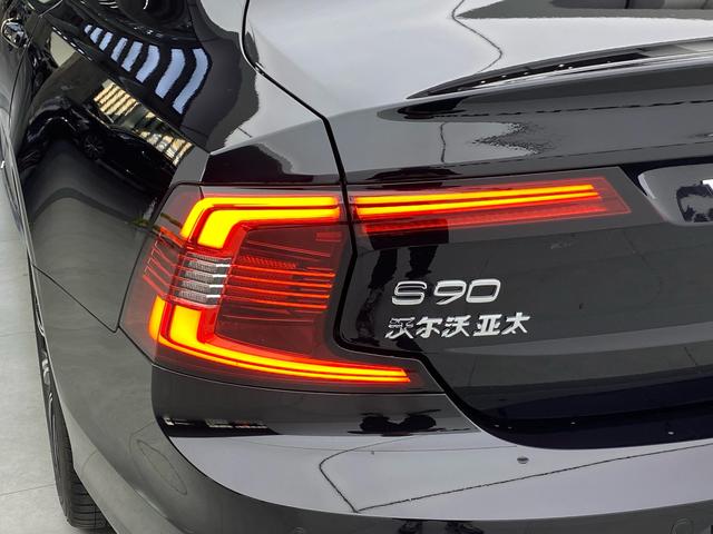 Volvo S90 id 3837564 из Китая 14