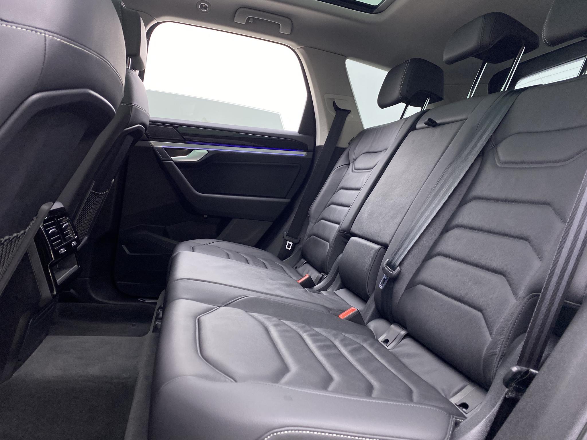 Volkswagen Touareg 2022 3.0TSI Sport