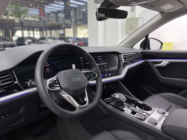 Volkswagen Touareg id 3840745 из Китая 34