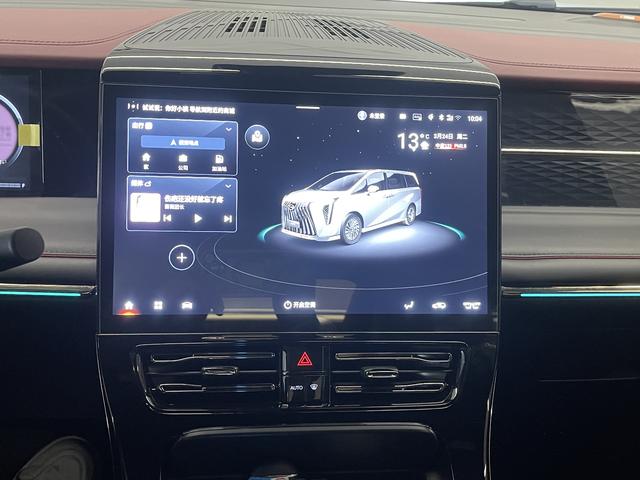 Trumpchi M8 2023 2.0 TM Hybrid — фото 18