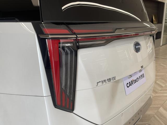 Trumpchi M8 2023 2.0 TM Hybrid — фото 11