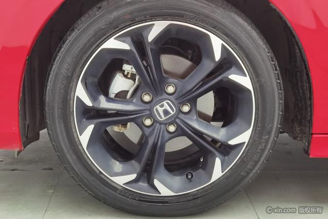 Honda Civic 2022 240 TURBO CVT — фото 8