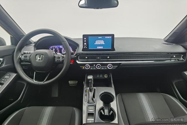 Honda Civic 2022 240 TURBO CVT — фото 11