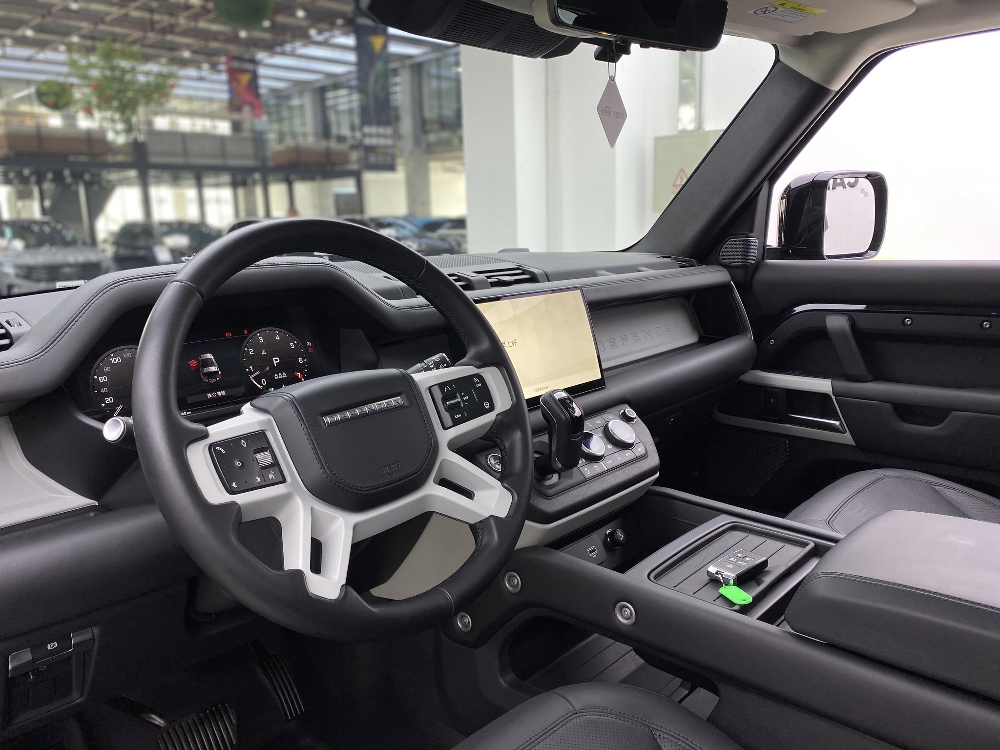 Land Rover Defender 2023 90 3.0T P400 XS