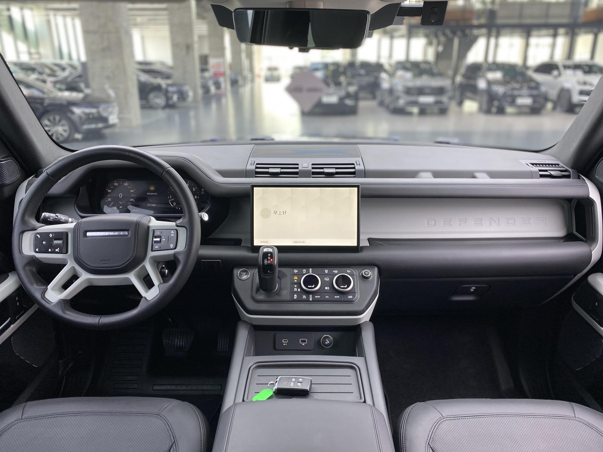 Land Rover Defender 2023 90 3.0T P400 XS