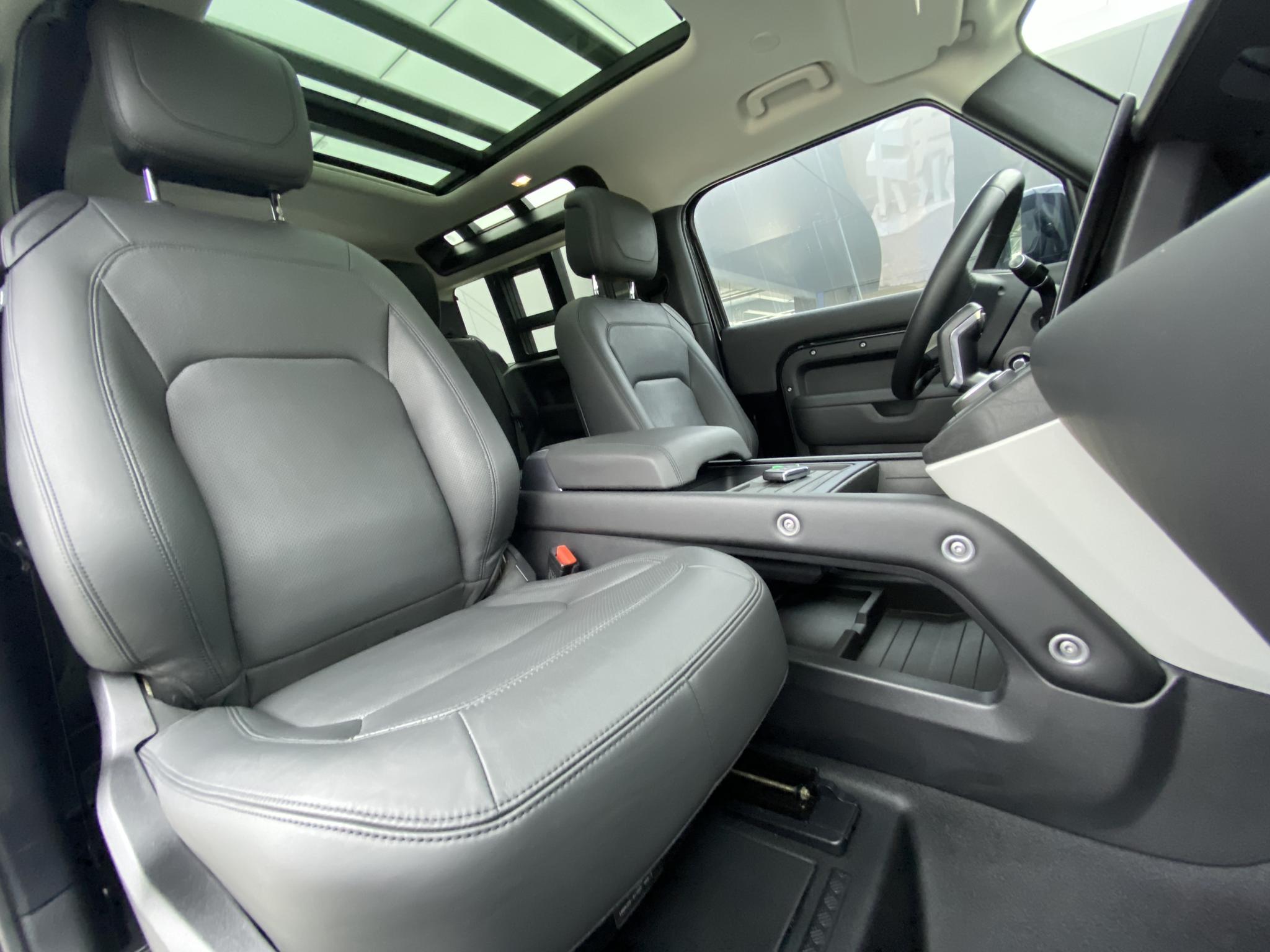 Land Rover Defender 2023 90 3.0T P400 XS