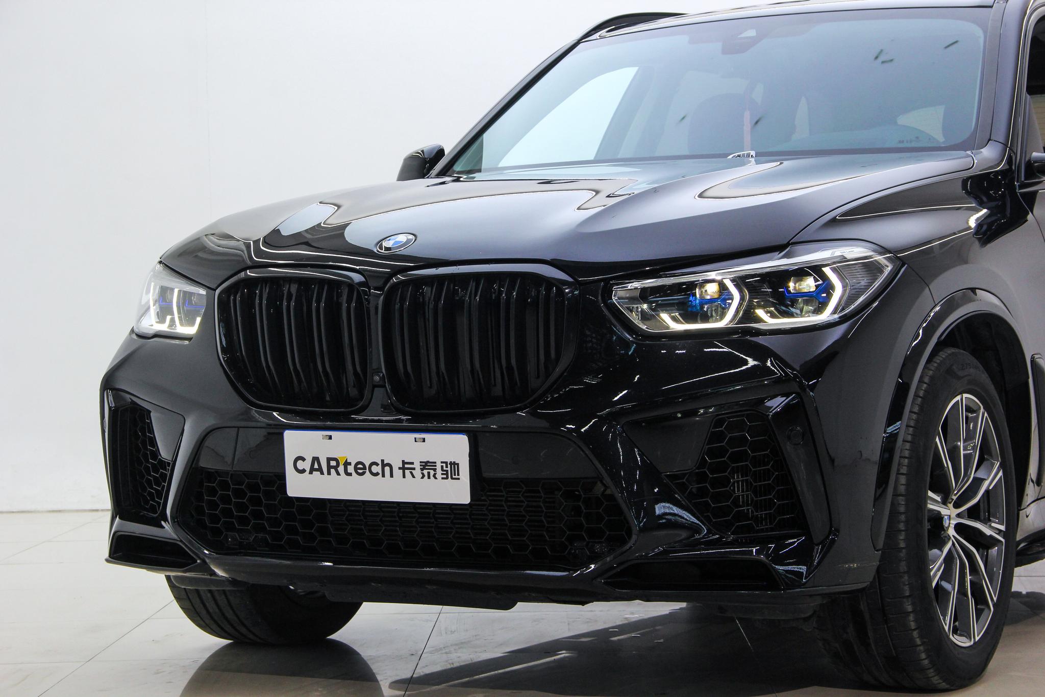 BMW X5 2022 xDrive 30Li Premium M Sport