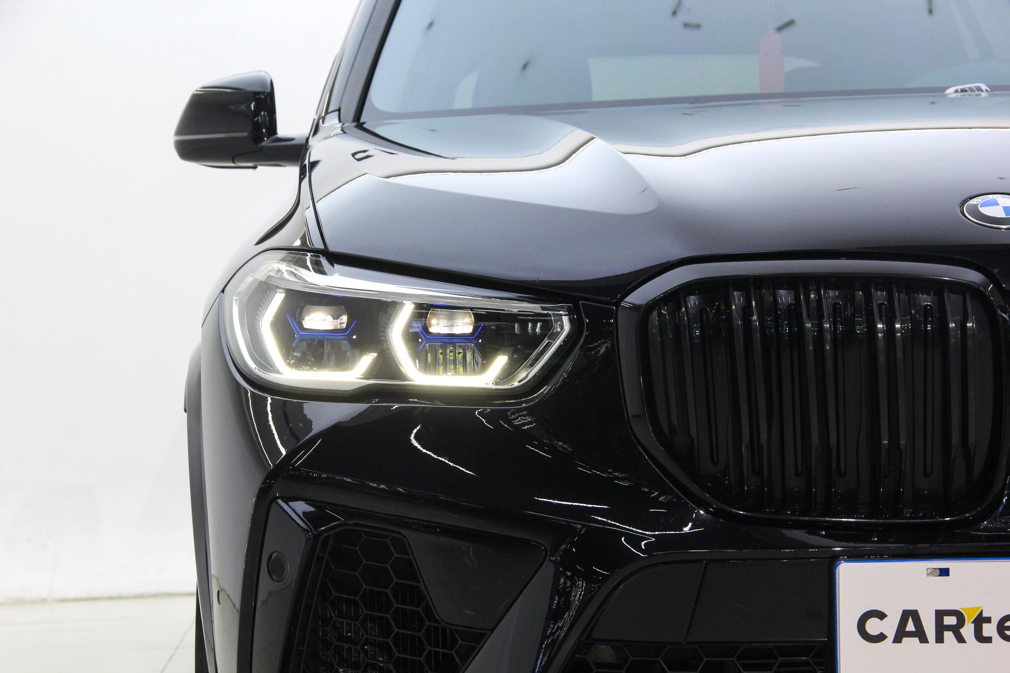 BMW X5 2022 xDrive 30Li Premium M Sport
