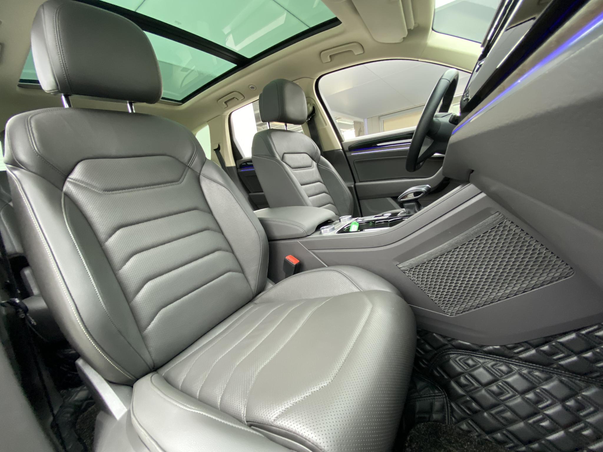 Volkswagen Touareg 2022 3.0TSI Sport