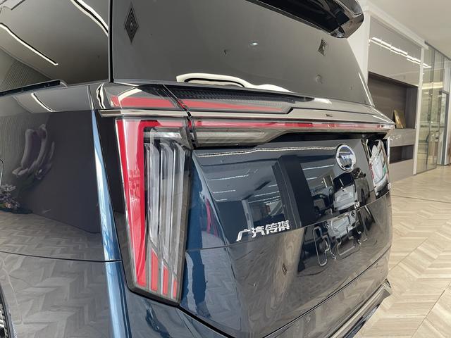 Trumpchi E9 PHEV 2023 2.0 TM PRO — фото 11