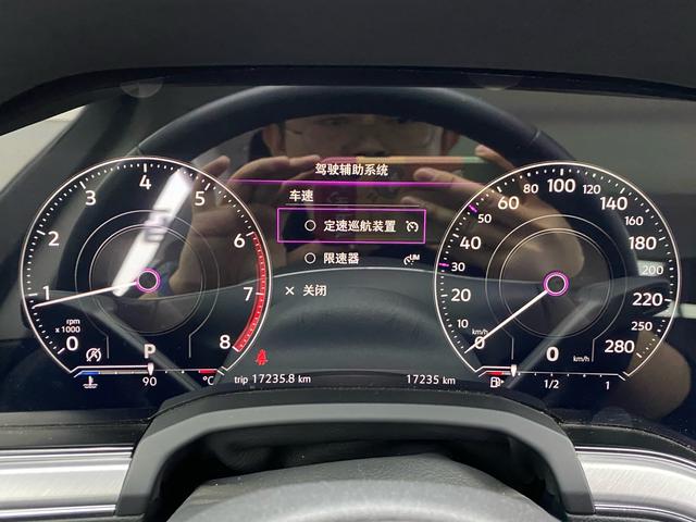 Volkswagen Touareg id 3857145 из Китая 8