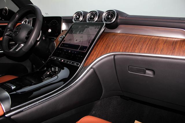 Mercedes-Benz GLC 2024 GLC 300 L 4 MATIC 5 — фото 15