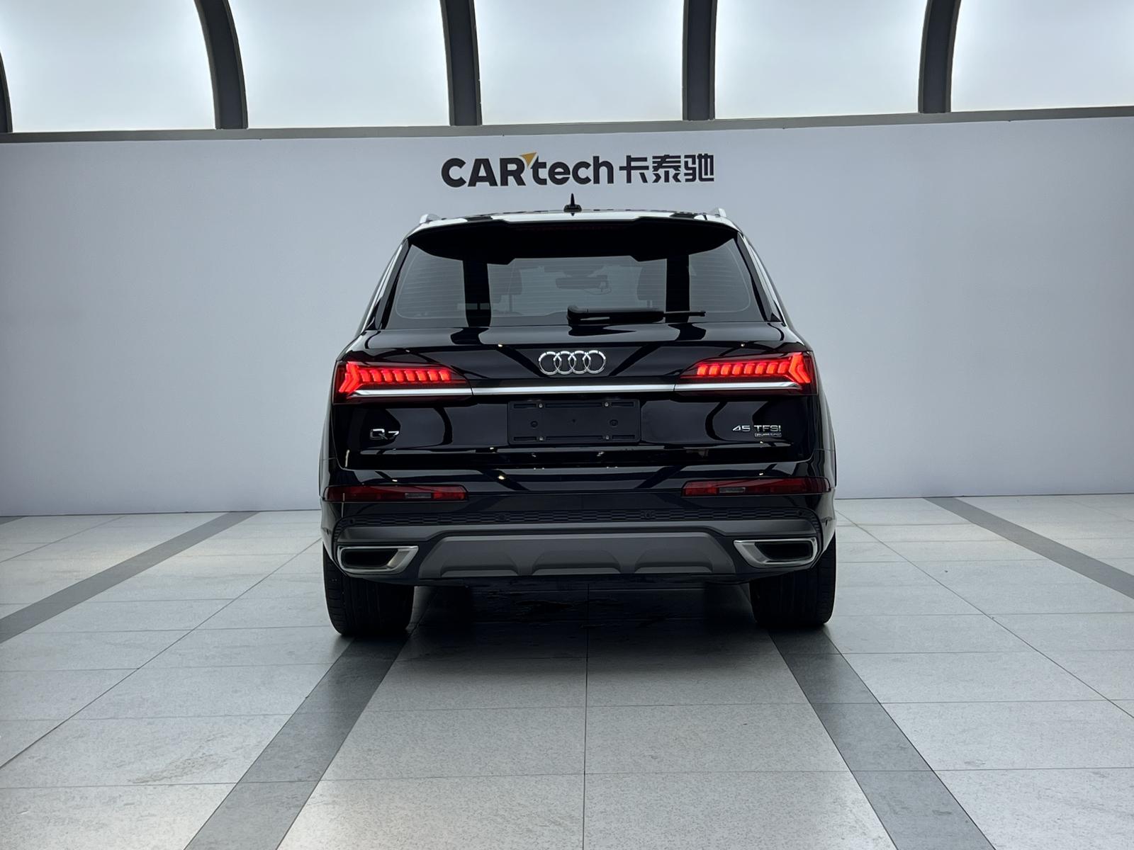 Audi Q7 2023 45 TFSI quattro S line Sport