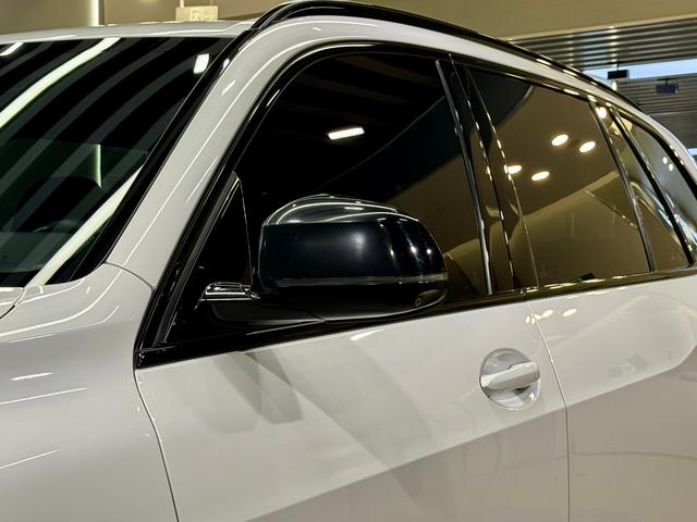 BMW X5 2022 x Drive 40 Li M — фото 15