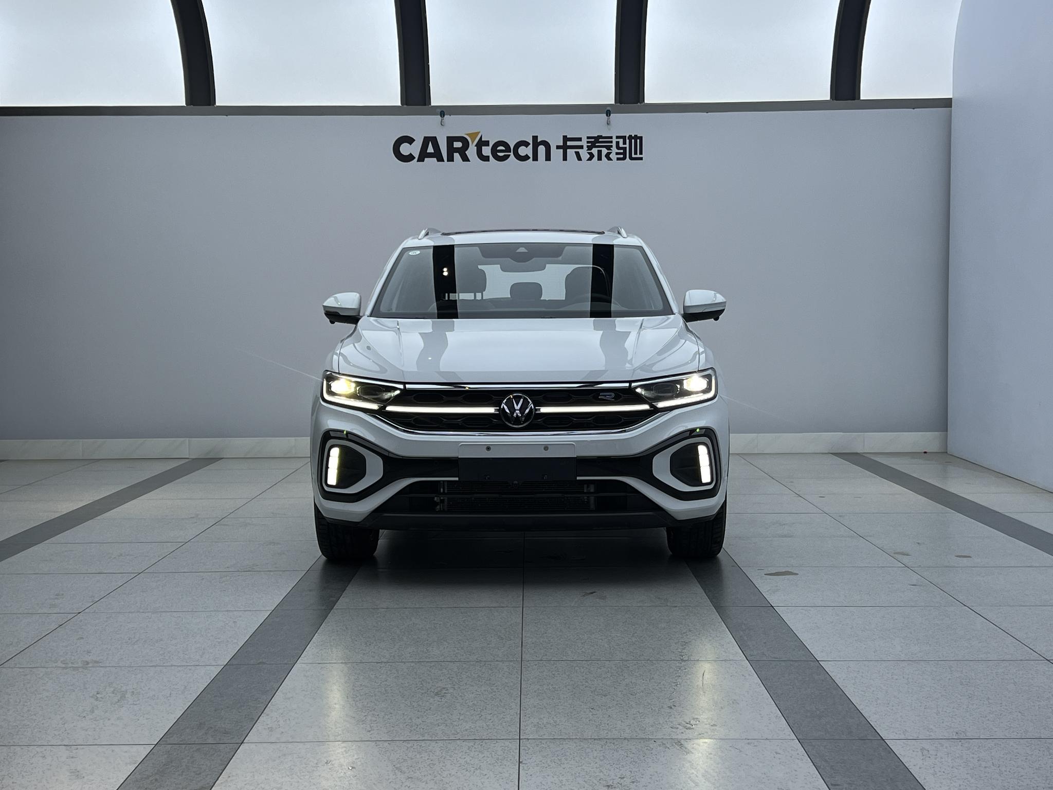 Volkswagen T-Roc 2024 300TSI DSG
