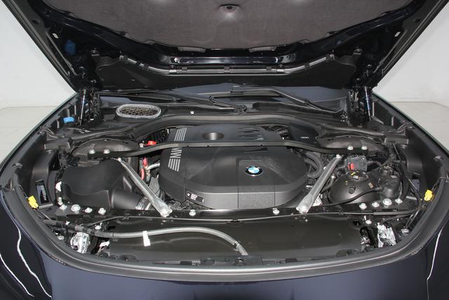 BMW 7-Series 2023 740 Li Leading M — фото 7