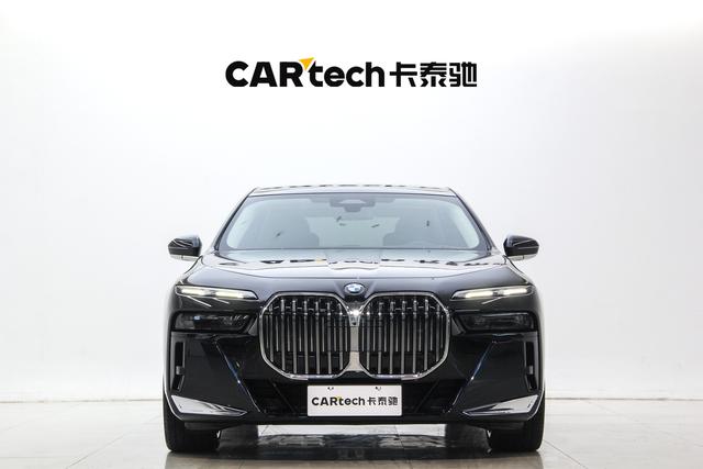 BMW 7-Series 2023 740 Li Leading M — фото 2