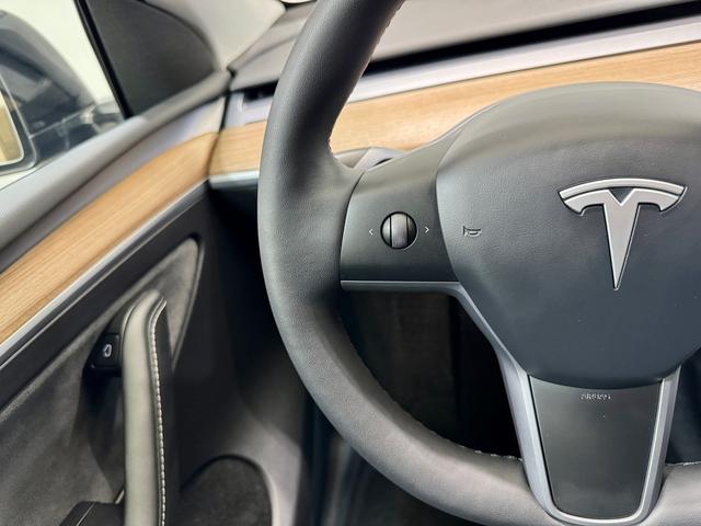Tesla Model Y 2023 — фото 20