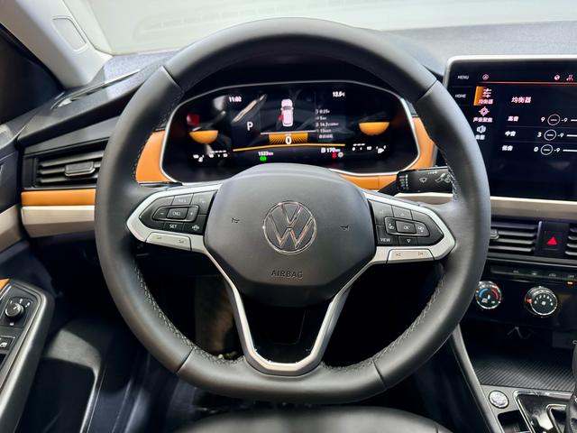 Volkswagen Bora 2025 200 TSI DSG — фото 19