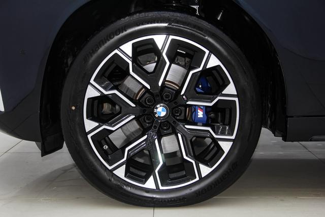 BMW X3 2025 x Drive 30 L M — фото 10
