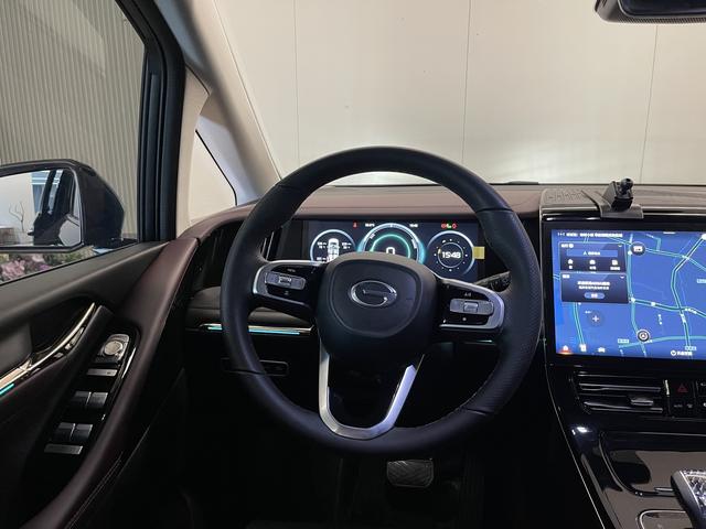 Trumpchi M8 2024 2.0 TM Hybrid — фото 17
