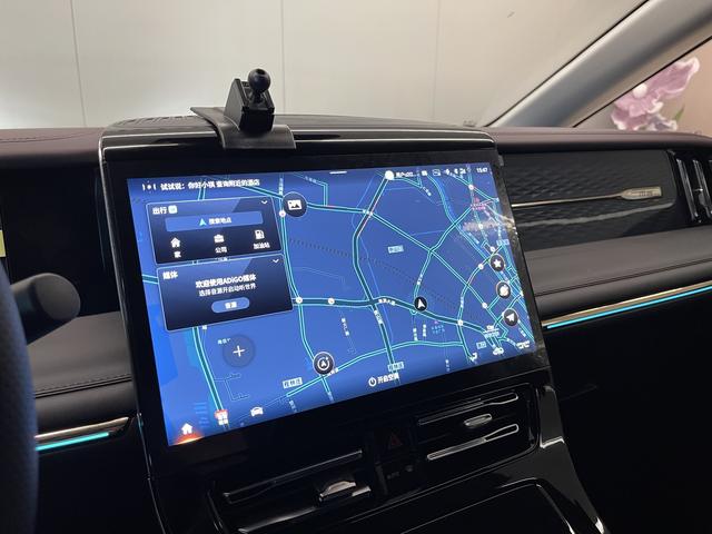 Trumpchi M8 2024 2.0 TM Hybrid — фото 14