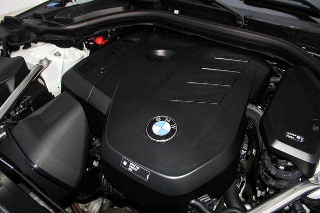 BMW 5-Series 2024 530 Li Leading M — фото 7