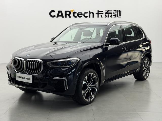 BMW X5 - фото 1