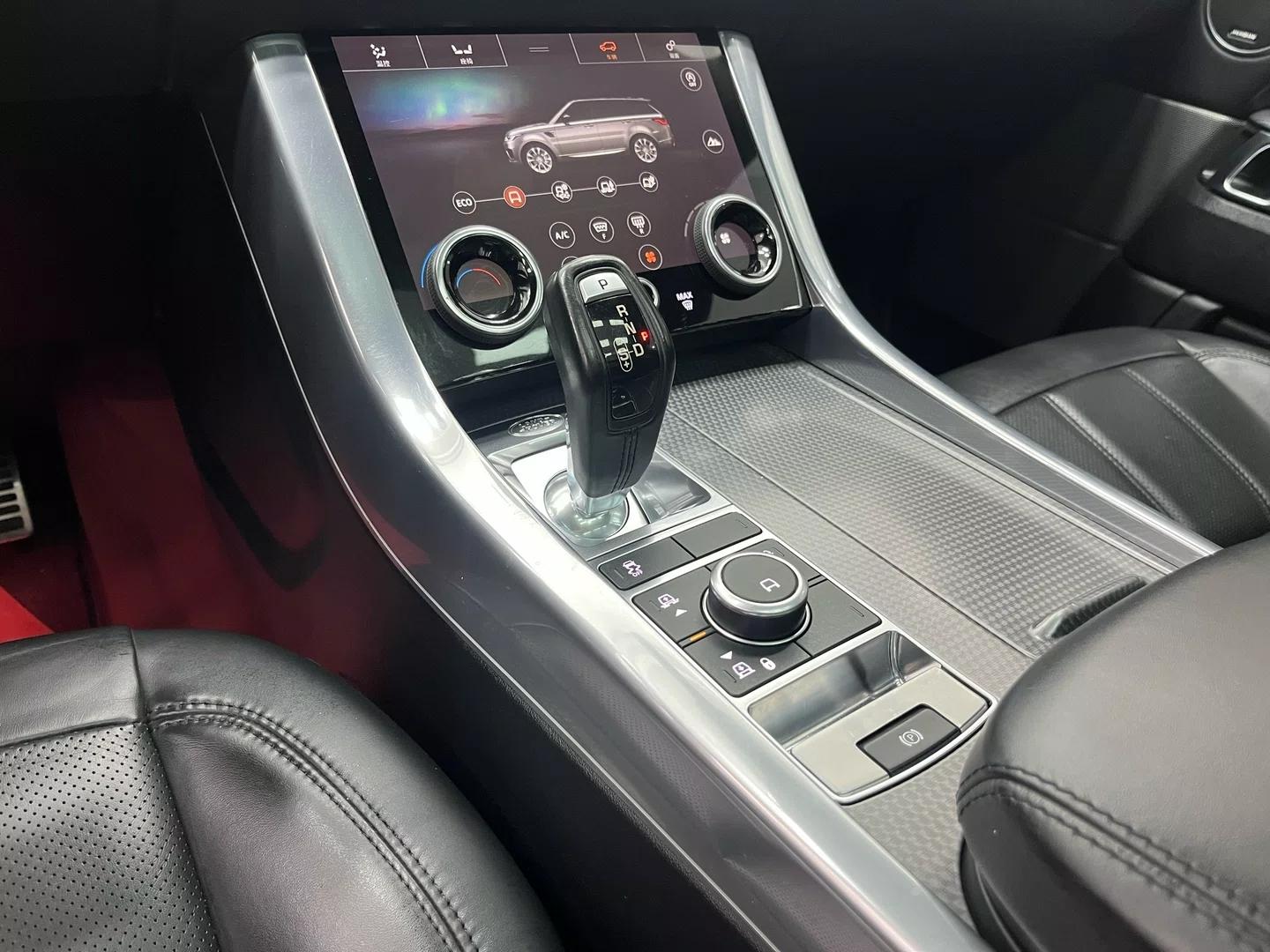 Land Rover Range Rover Sport Sport 2018 3.0 V6 HSE DYNAMIC