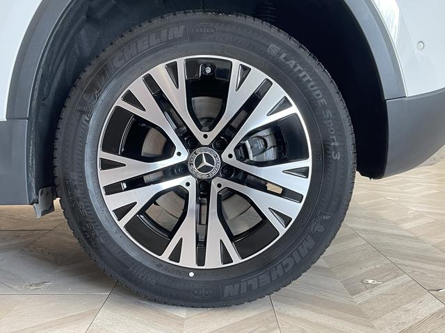 Mercedes-Benz GLA 2024 GLA 220 — фото 9