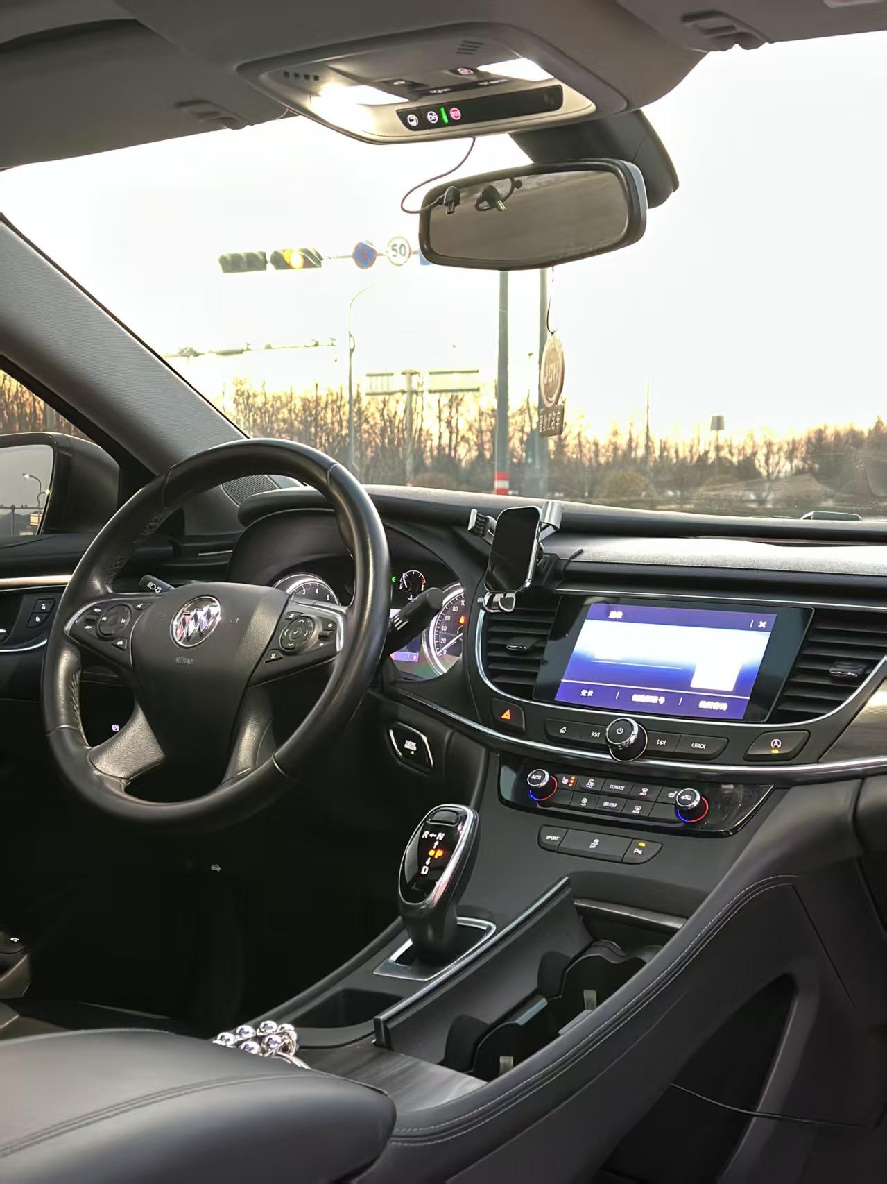 Buick LaCrosse 2021 652T Luxury