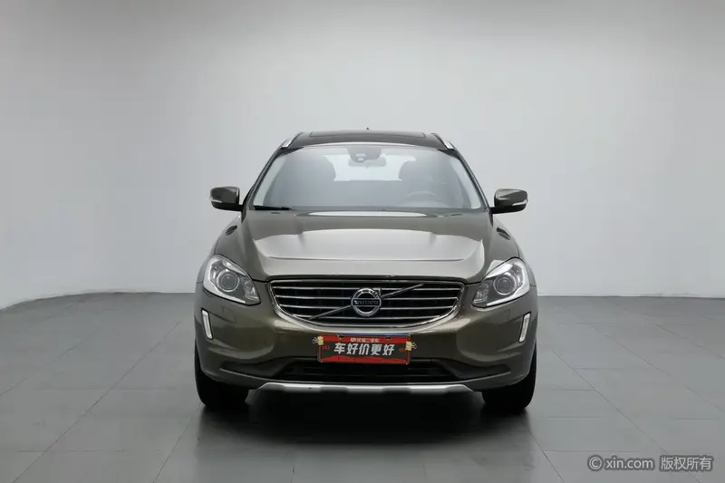 Volvo XC60 — фото 2