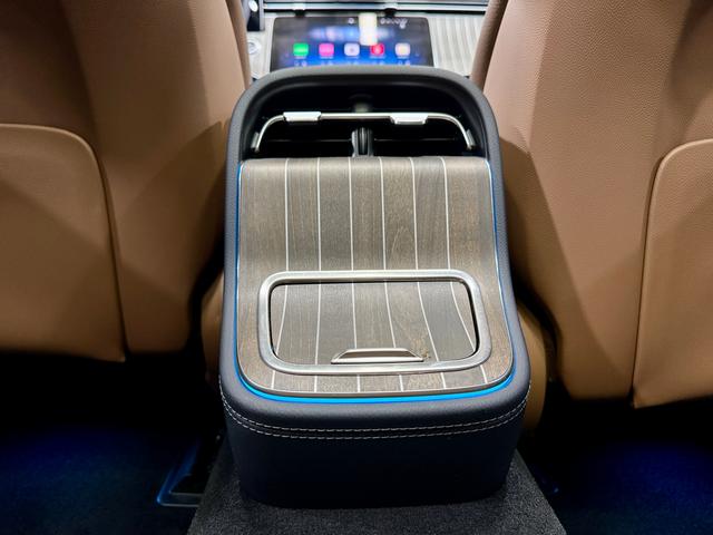 Mercedes-Benz E-Class 2025 E 300 L — фото 15