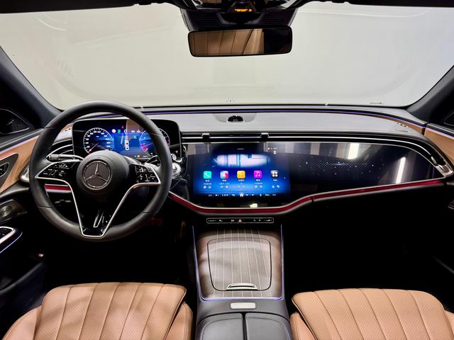 Mercedes-Benz E-Class 2024 E 300 L Luxury — фото 16