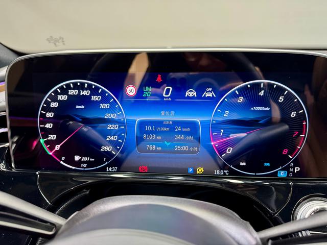 Mercedes-Benz E-Class 2024 E 300 L Luxury — фото 18