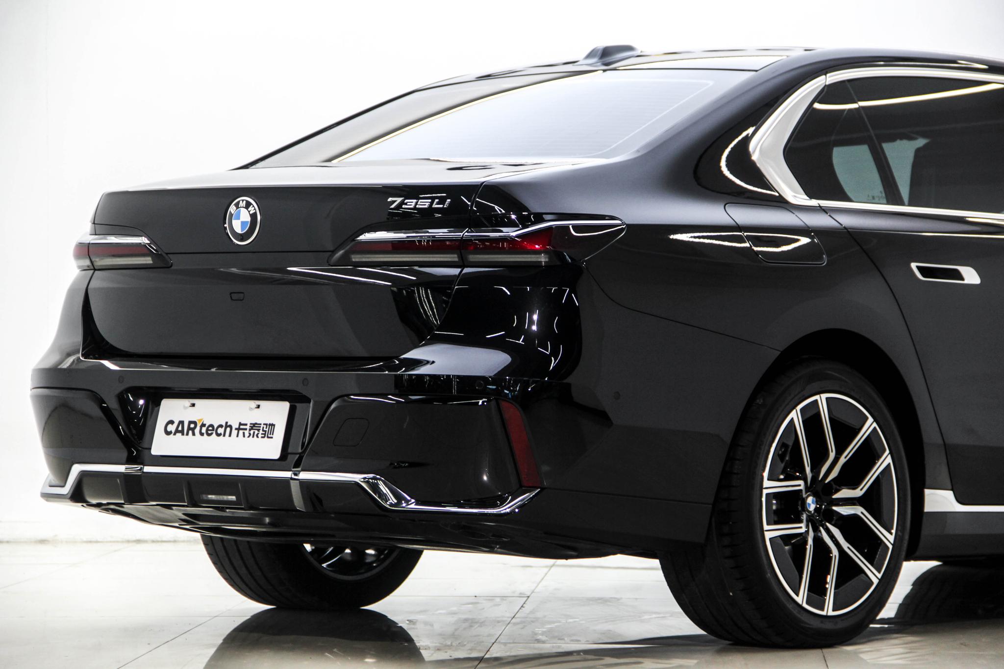 BMW 7 Series 7 2023 735Li M Sport