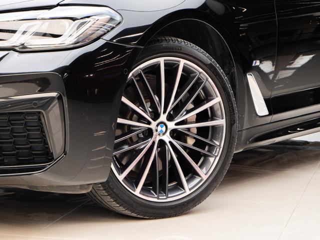 BMW 5-Series 2023 530 Li Leading — фото 11