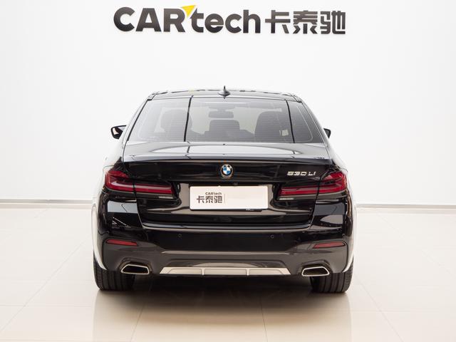BMW 5-Series 2023 530 Li Leading — фото 3