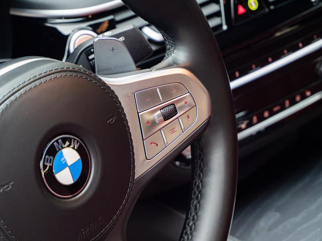 BMW 5-Series 2023 530 Li Leading — фото 20