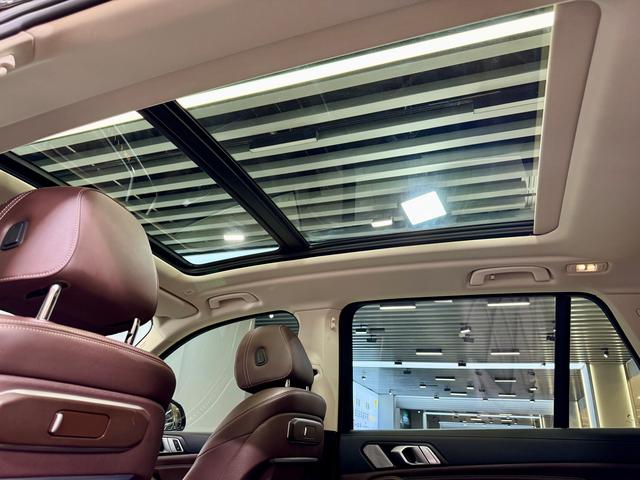 BMW X5 2023 x Drive 30 Li M — фото 15
