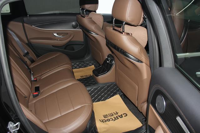 Mercedes-Benz E-Class 2023 E 300 L — фото 17