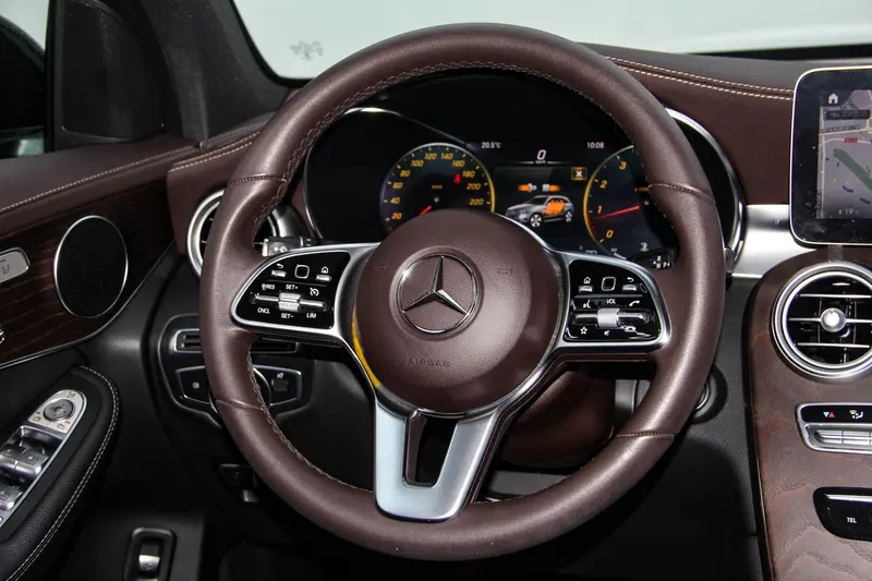 Mercedes-Benz GLC — фото 12