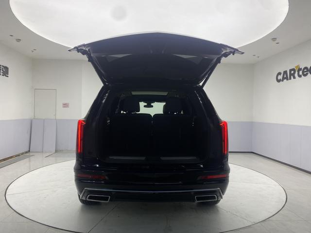 Cadillac XT6 2022 2.0 T 4 WD — фото 16