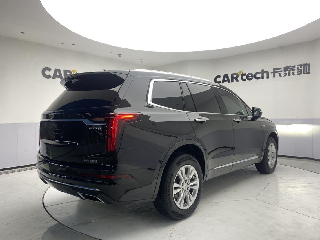 Cadillac XT6 2022 2.0T мест