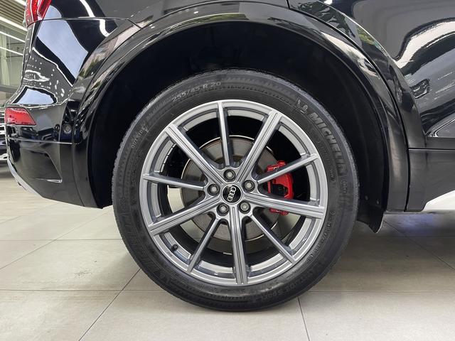 Audi Q5L 2022 40 T RS — фото 9