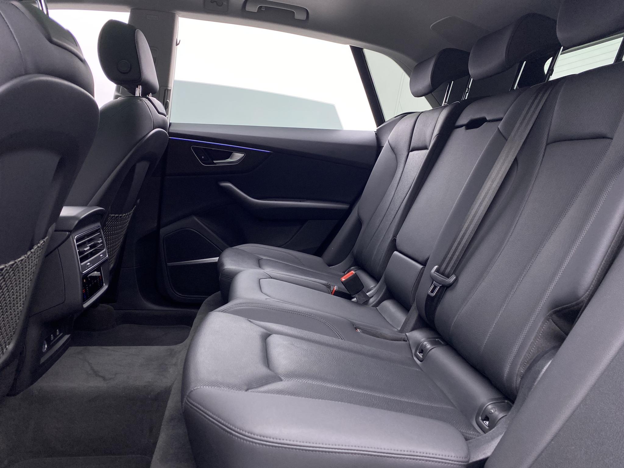 Audi Q8 2022 55 TFSI Luxury